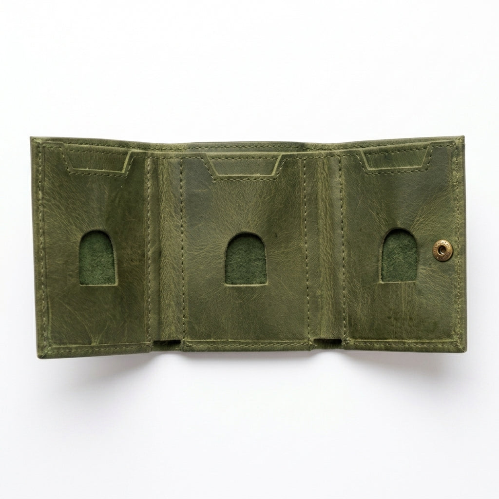 Vero Olive Trifold
